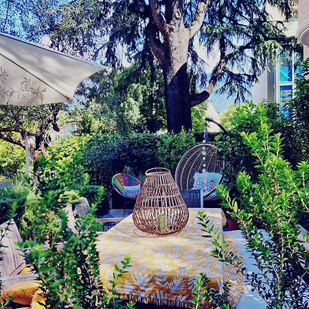 Apartment Wildflower In Privatvilla Im Herzen Merans Экстерьер фото