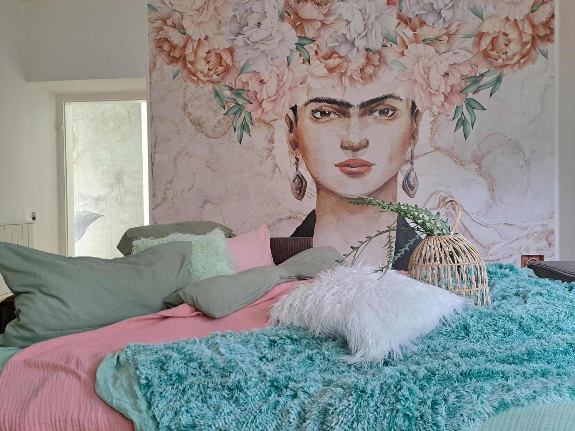 Apartment Wildflower In Privatvilla Im Herzen Merans Экстерьер фото