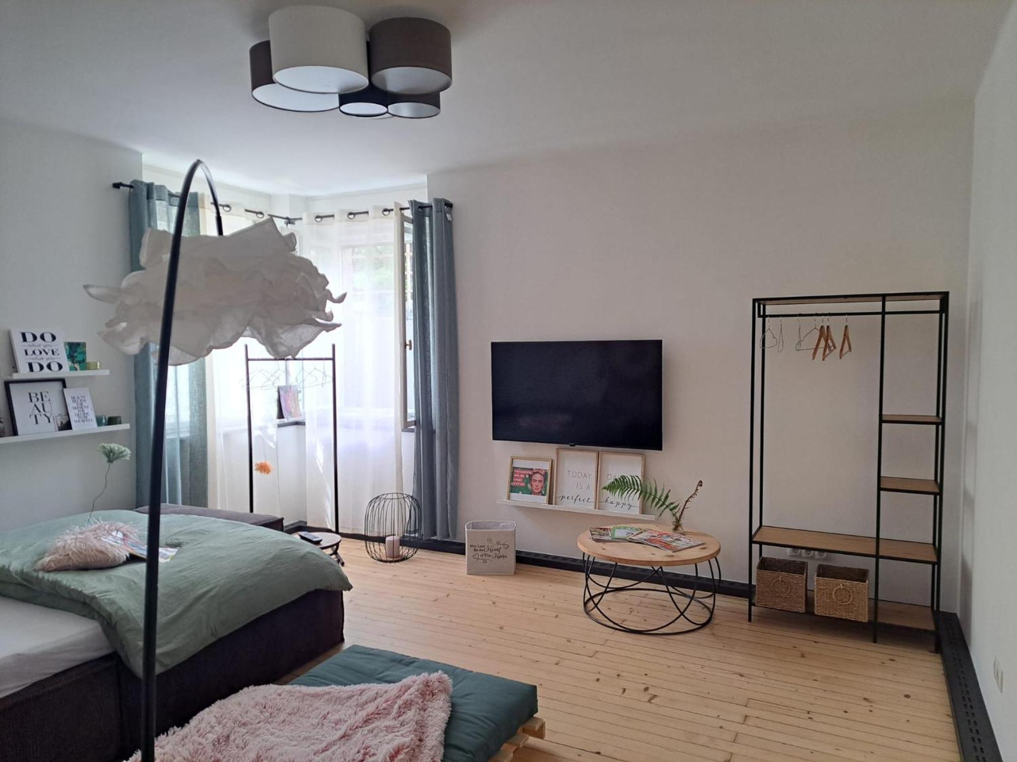 Apartment Wildflower In Privatvilla Im Herzen Merans Экстерьер фото